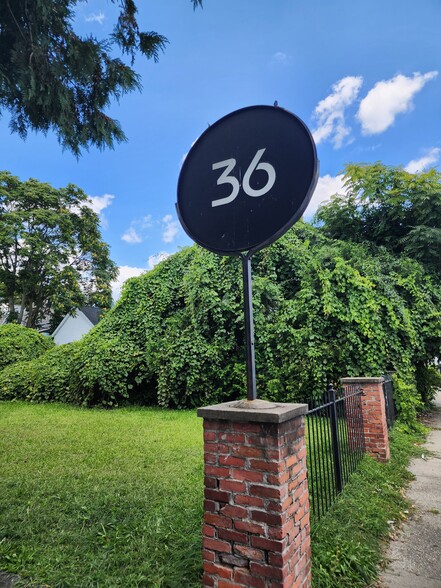 Primary Photo Of 34 Loring St, Springfield Research And Development For Sale