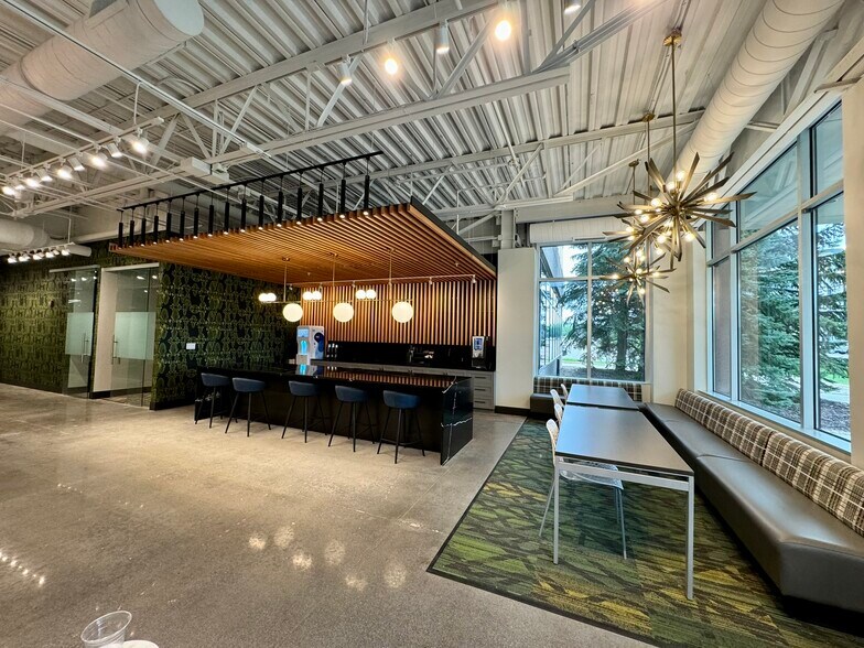 More Photos Of 1515 Central Pky, Eagan Medical For Lease