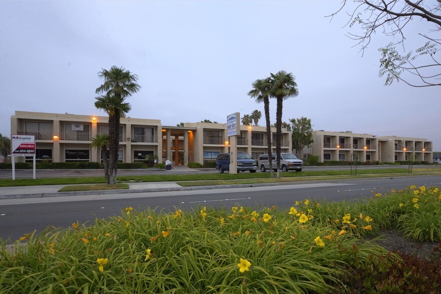 More Photos Of 2301 W Lincoln Ave, Anaheim Unknown For Lease