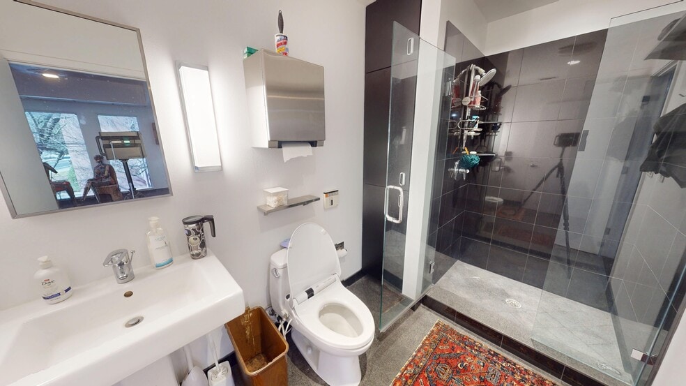 More Photos Of 4212 Medical Pky, Austin Medical For Sale