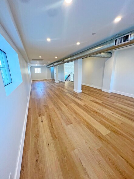 More Photos Of 433 Chapala St, Santa Barbara Storefront Retail Office For Lease