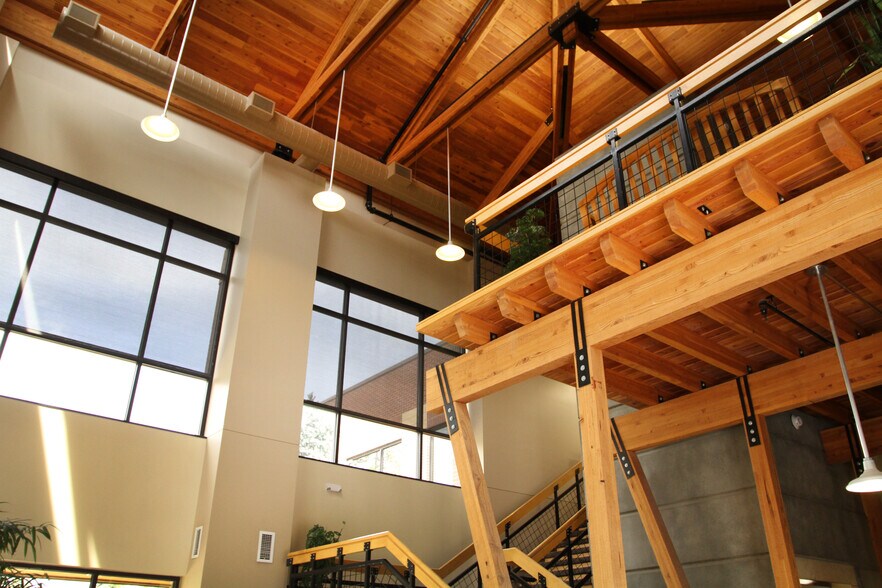 More Photos Of 5200 Hahns Peak Dr, Loveland Medical For Lease