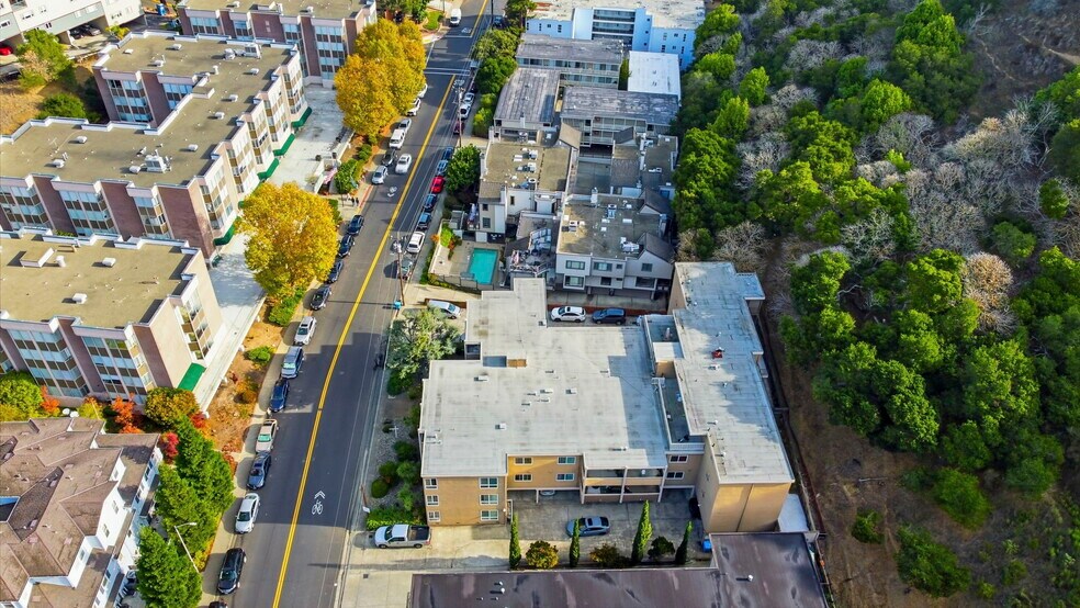 More Photos Of 2421 Carlmont Dr, Belmont Apartments For Sale