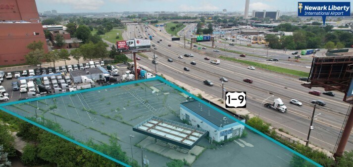 More Photos Of 136-160 Carnegie Ave, Newark Land For Lease