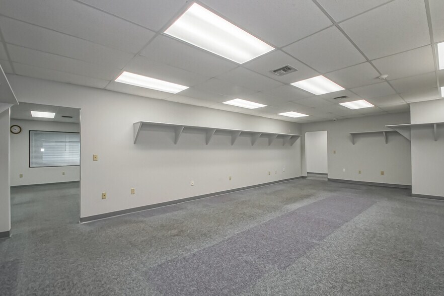 More Photos Of 1425 Sams Ave, New Orleans Office For Sale