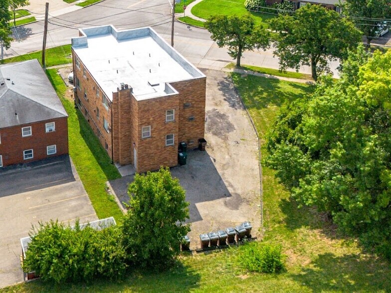 More Photos Of 3331 Parkcrest Ln, Cincinnati Apartments For Sale