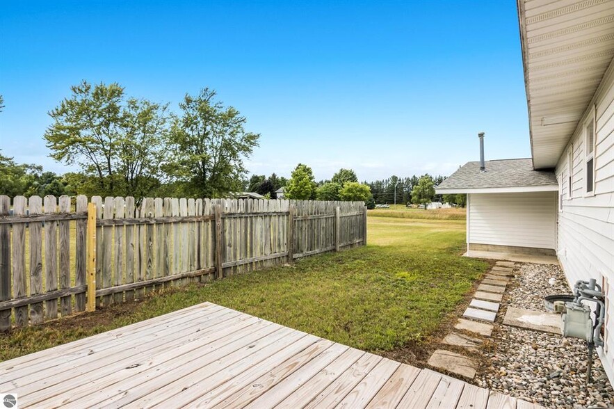 More Photos Of 3066 S M 37, Traverse City Self Storage For Sale