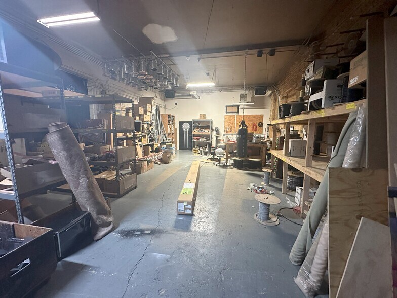 More Photos Of 2322-2324 O St, Lincoln Storefront For Sale