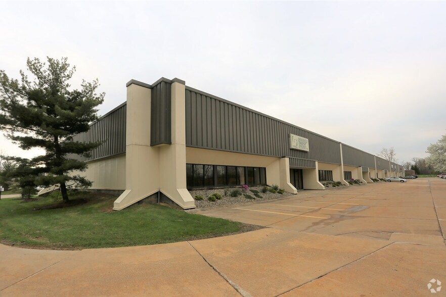 More Photos Of 1130 Industrial Pky N, Brunswick Warehouse For Lease