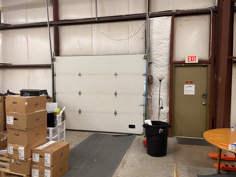 More Photos Of 2975 Brighton Henrietta Tl Rd, Rochester Light Manufacturing For Lease