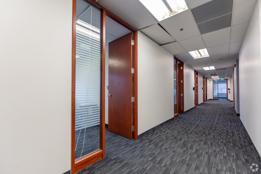 More Photos Of 1603-1615 Dundas St E, Whitby Unknown For Lease