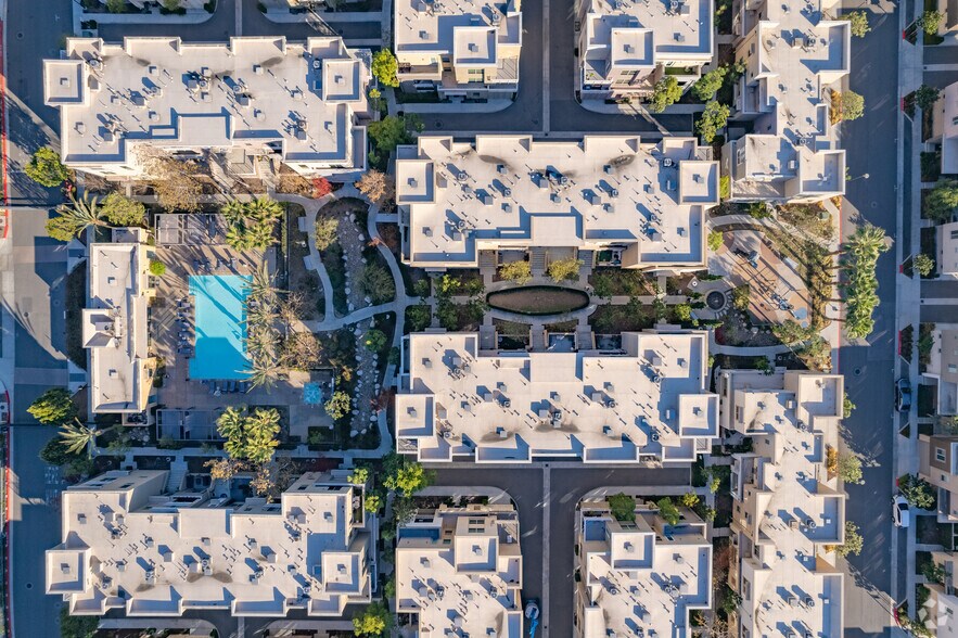 More Photos Of 612-620 E Carson St, Carson Apartments For Lease