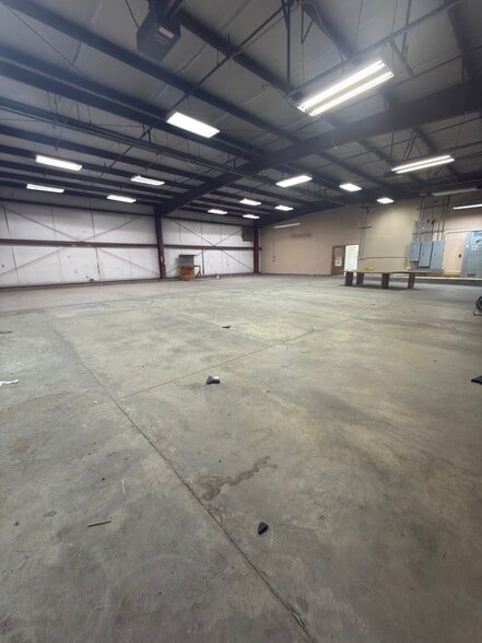 More Photos Of 22379 Eyota, Apple Valley Service For Lease