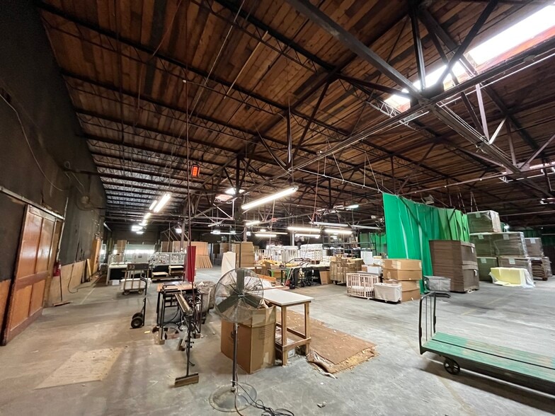 More Photos Of 220 Pearl St SE, Atlanta Light Manufacturing For Sale