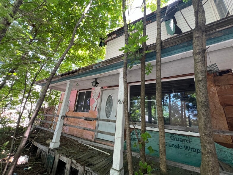 More Photos Of 502 Manchester St, Manchester Multifamily For Sale