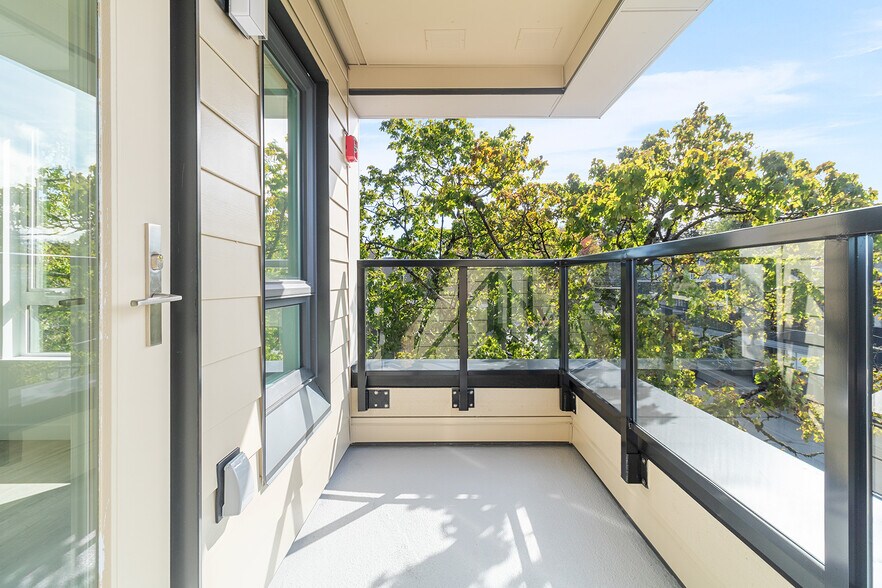 More Photos Of 1717 E 13th Av, Vancouver Apartments For Lease