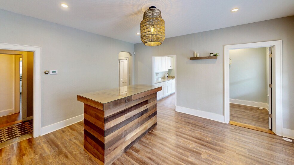 More Photos Of 140 W Front St, Perrysburg Office For Sale