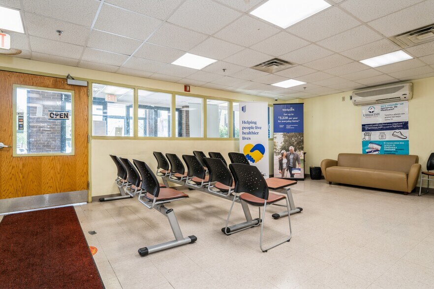 More Photos Of 680 Broadway, Paterson Hospital For Lease