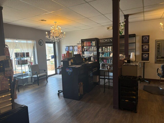 More Photos Of 55 Sound Ave, Mattituck General Retail For Lease