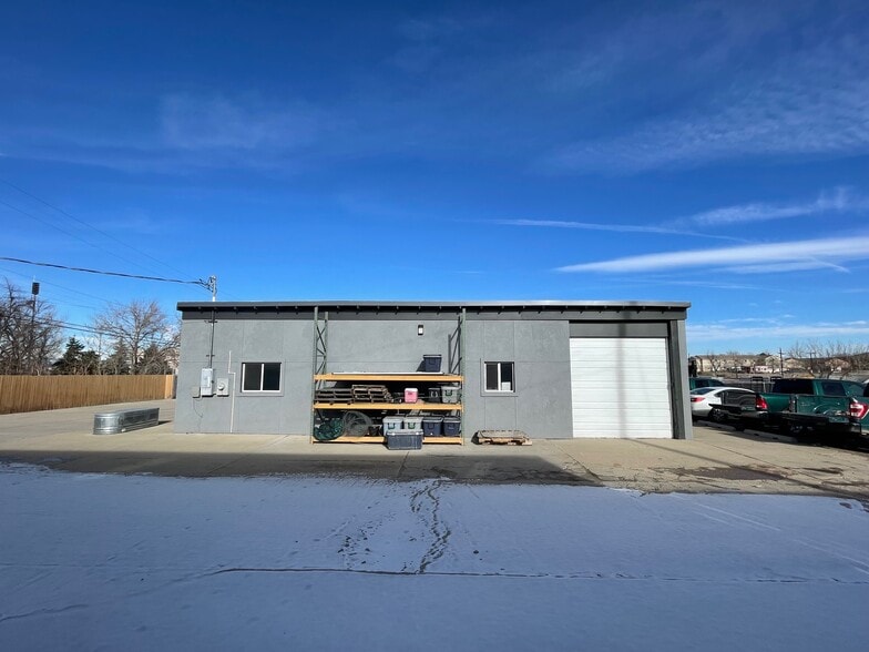 More Photos Of 5551 Newport St, Commerce City Service For Lease