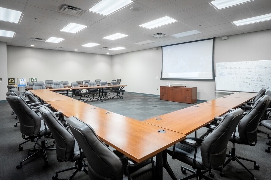 More Photos Of 100 Hino Blvd, Marion Manufacturing For Lease