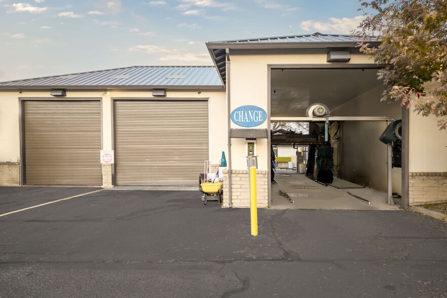 More Photos Of 17548 Penn Valley Dr, Penn Valley Auto Repair For Sale