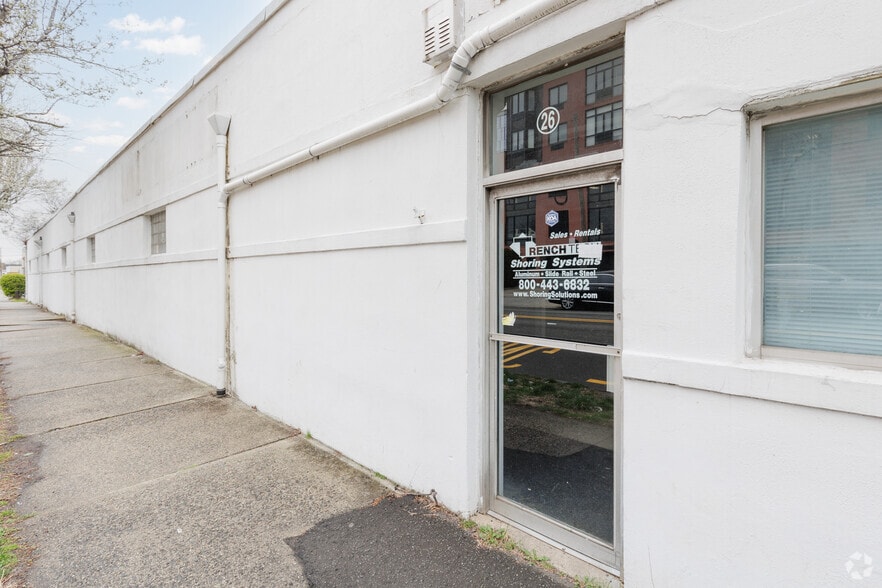 More Photos Of 32 1st St, Hackensack Showroom For Sale