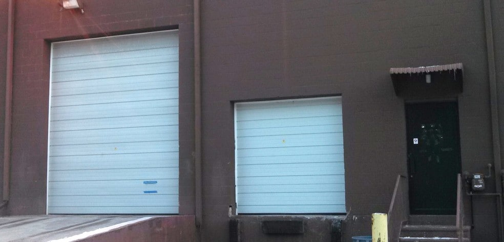 More Photos Of 2 Northwestern Dr, Salem Warehouse For Sale