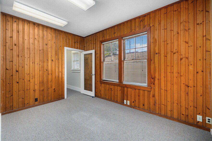 More Photos Of 77 Saragossa St, Saint Augustine Office For Sale