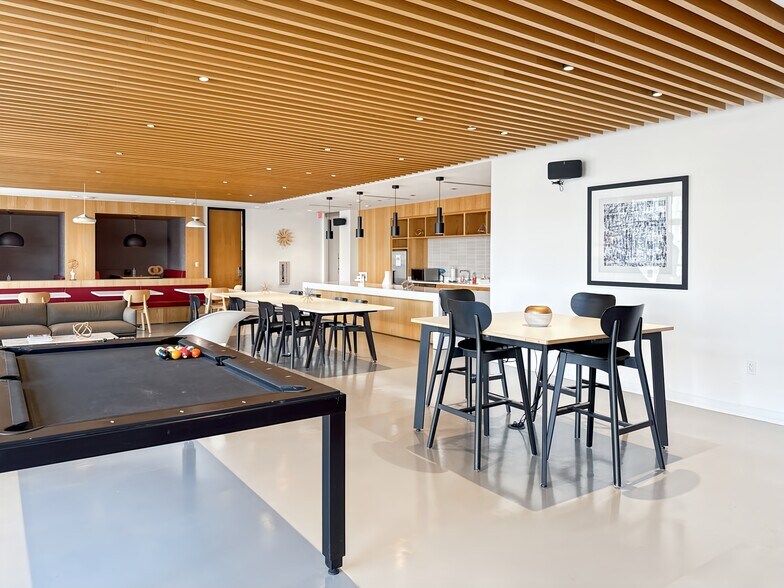 More Photos Of 801 Brickell Ave, Miami Coworking Space