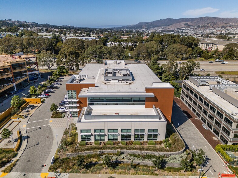 More Photos Of 1250 Grundy Ln, San Bruno Office For Lease
