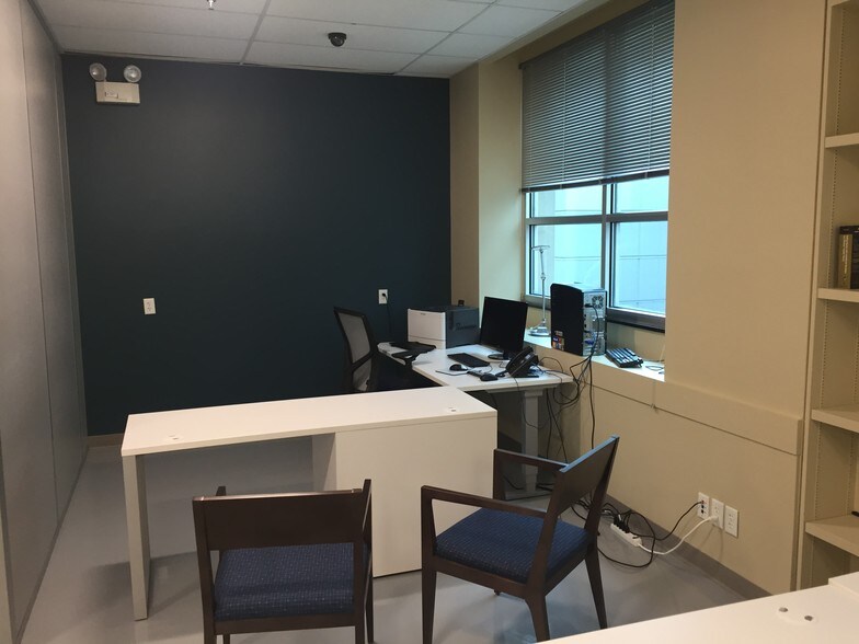 More Photos Of 309 Smithfield St, Pittsburgh Medical For Lease