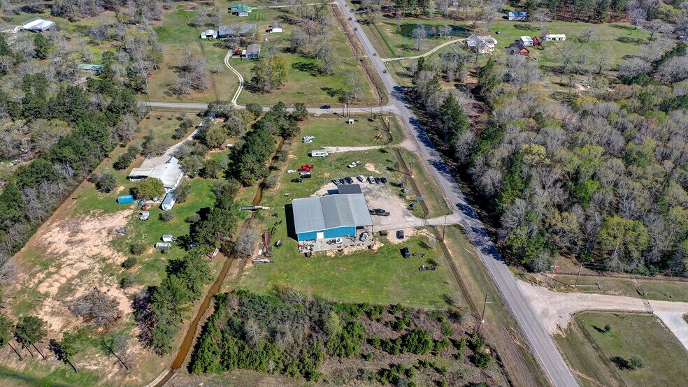 Primary Photo Of 10016 Fostoria Rd, Cleveland Service For Sale