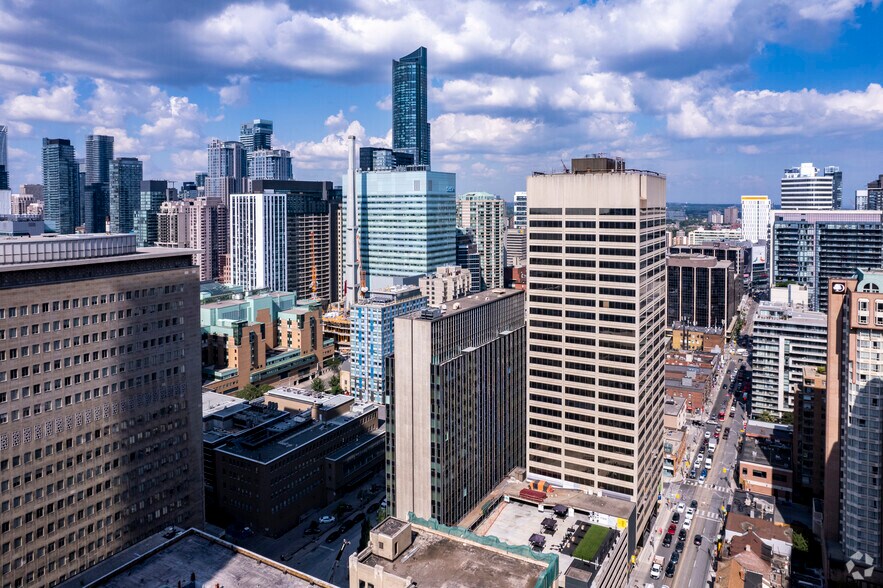 More Photos Of 123 Edward St, Toronto Medical For Lease