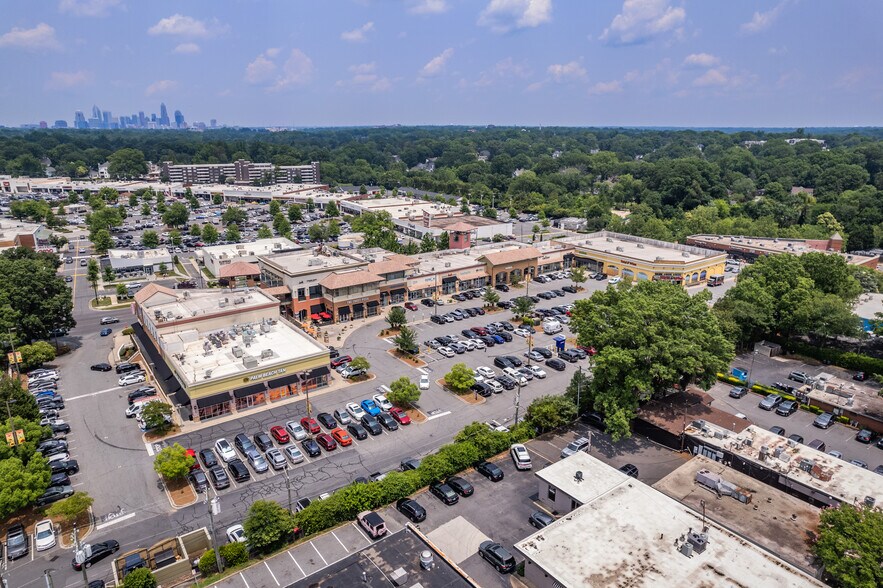 More Photos Of 1600-1730 E Woodlawn Rd, Charlotte Unknown For Lease