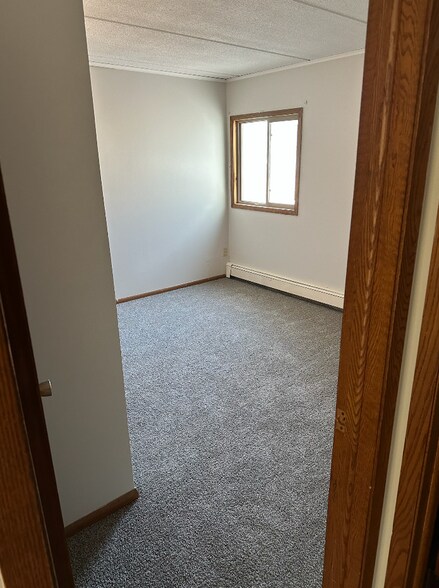 More Photos Of 525 N Central Ave, Milaca Freestanding For Sale