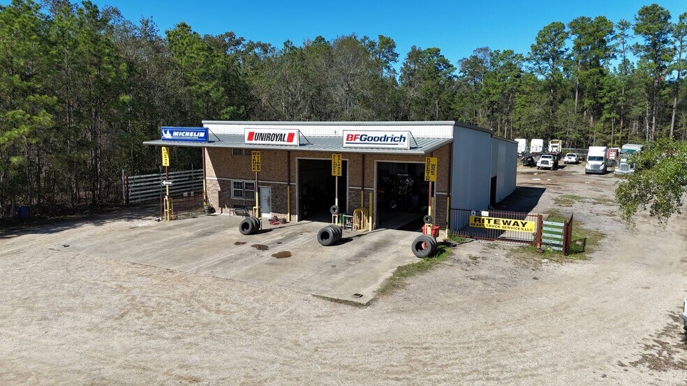 More Photos Of 13121 Highway 105 E, Cut And Shoot Industrial For Sale