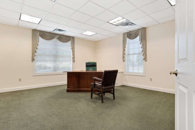 More Photos Of 1103 S Talbot St, Saint Michaels Loft Creative Space For Sale