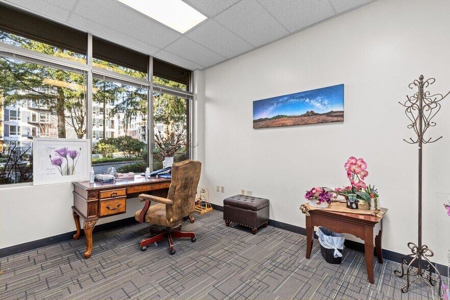More Photos Of 15419 NE 20th St, Bellevue Medical For Sale