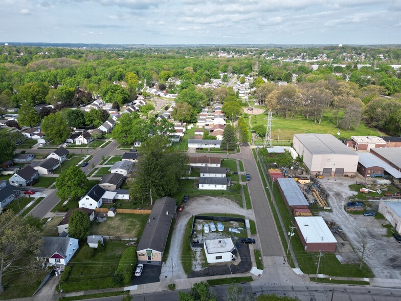More Photos Of 2770 Cory Ave, Akron Freestanding For Sale
