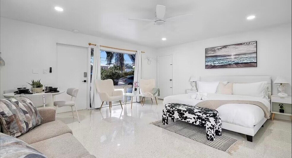 More Photos Of 333 Palm St, Hollywood Apartments For Sale