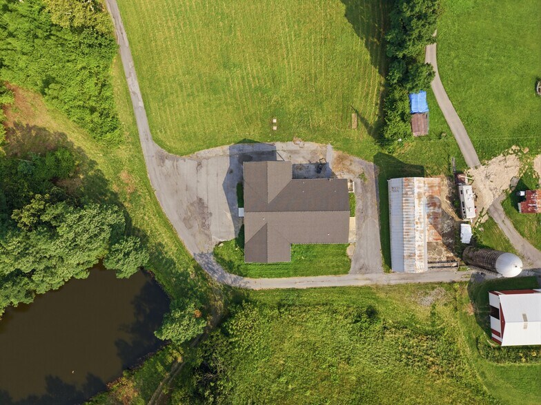 More Photos Of 13175 Washington Springs Winery Ln, Smithsburg Flex For Lease