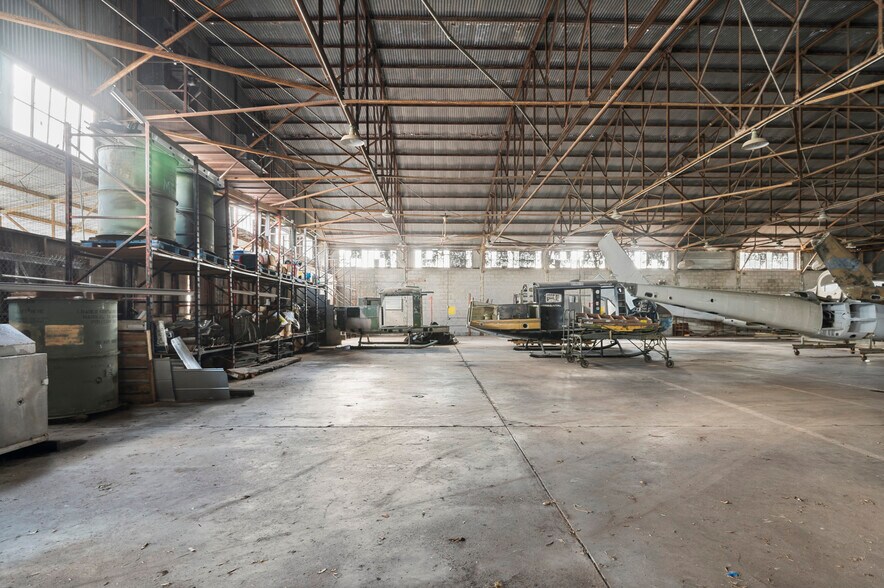 More Photos Of 5991 SE Circle Dr, Arcadia Flex For Sale