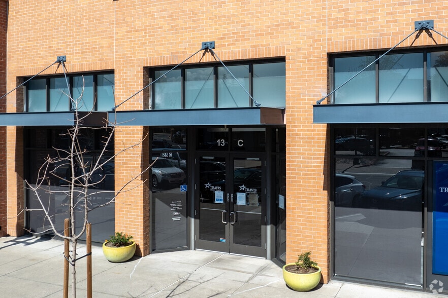 More Photos Of 115-125 Crescent Dr, Pleasant Hill Unknown For Lease