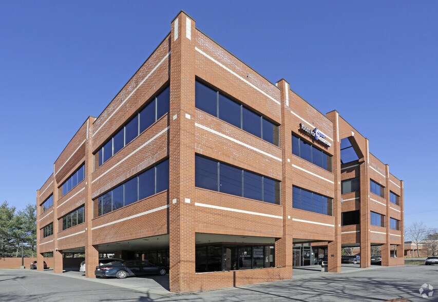 More Photos Of 6800 Backlick Rd, Springfield Office For Lease