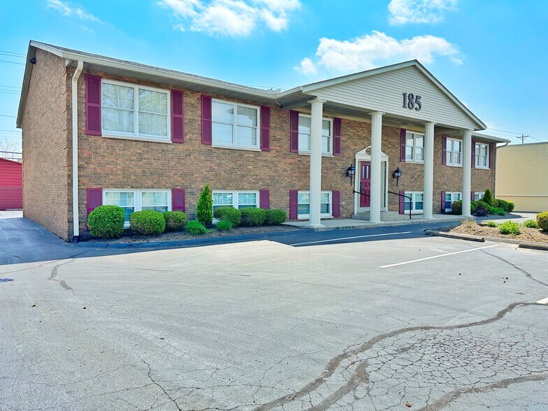 More Photos Of 185 N Brookwood Ave, Hamilton Medical For Lease