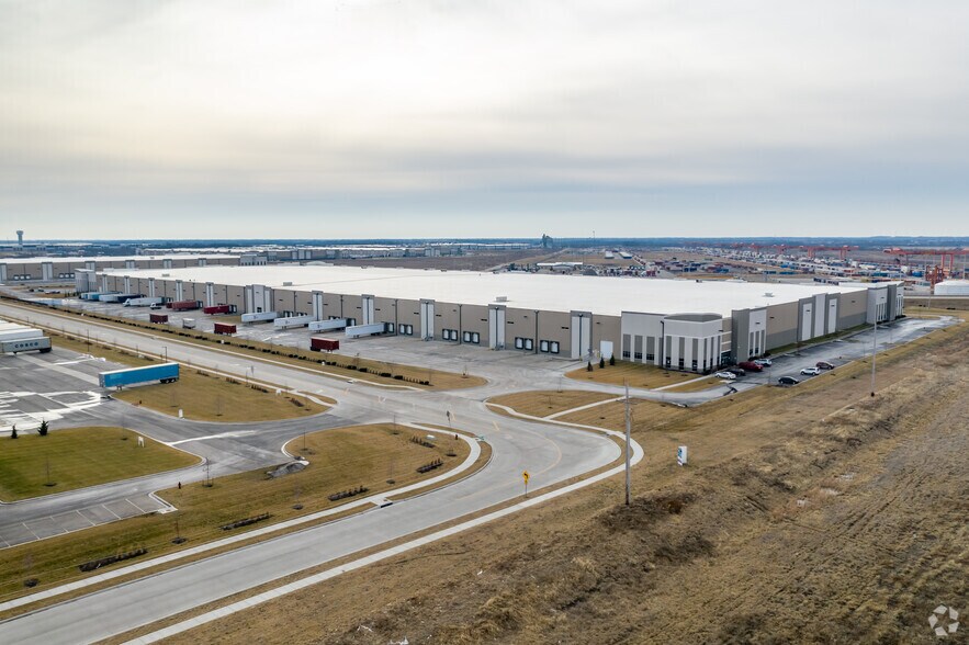 More Photos Of 30500 W 183rd St, Gardner Unknown For Lease