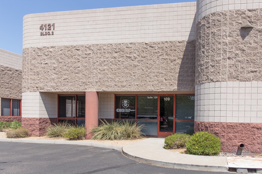 More Photos Of 4121 E Valley Auto Dr, Mesa Research And Development For Sale