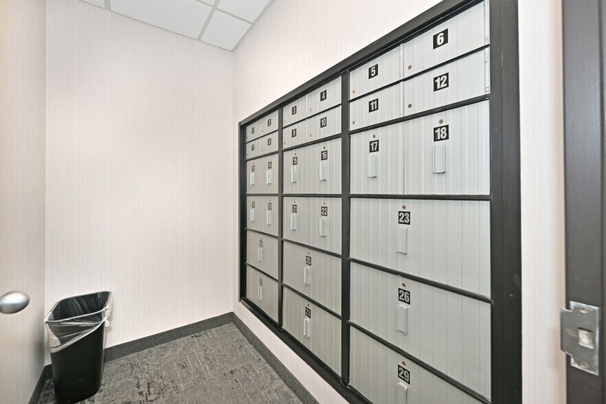 More Photos Of 50 Tice Blvd, Woodcliff Lake Office For Lease