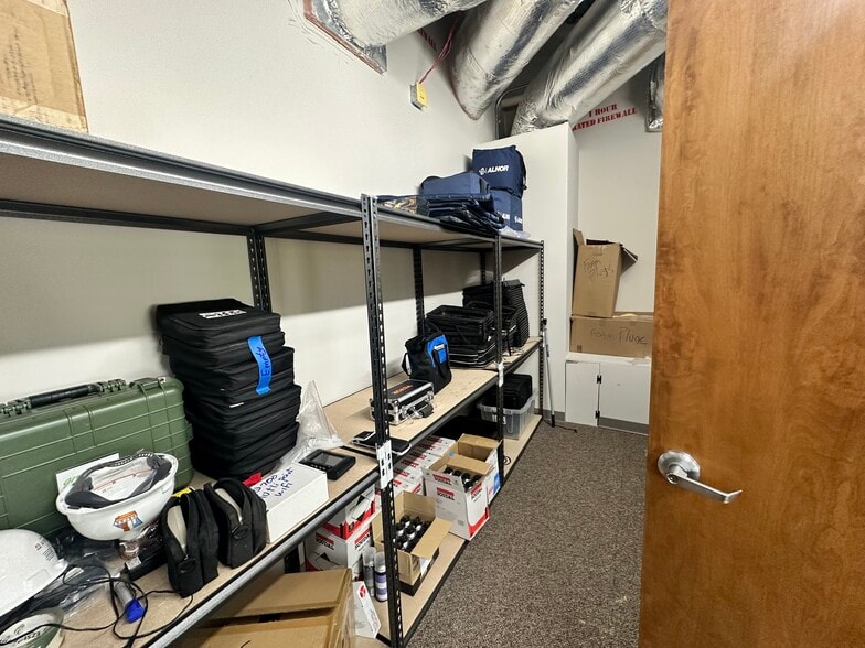 More Photos Of 540 Lake Center Pky, Cumming Office For Lease